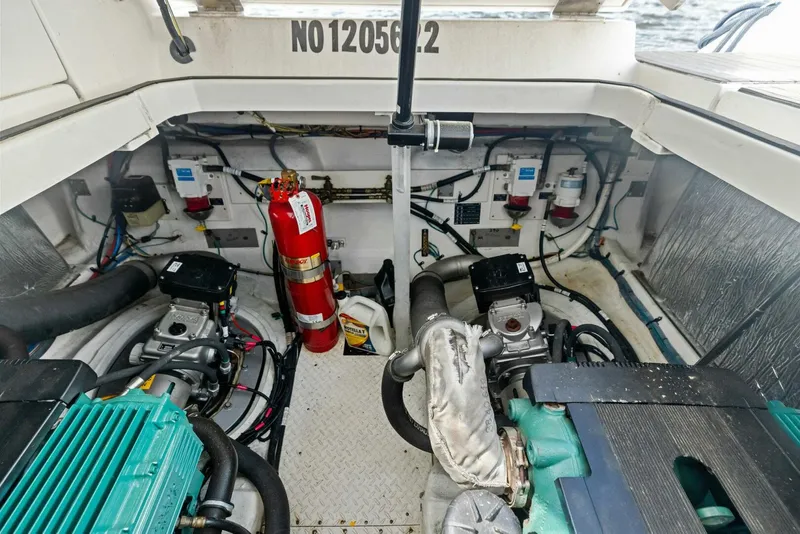 Slide: The Image of 2007 Cruisers 390 Express Cruiser 'Bay Burns' - 5626740