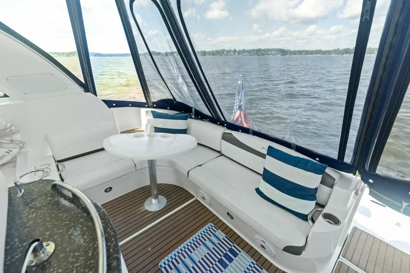 Slide: The Image of 2007 Cruisers 390 Express Cruiser 'Bay Burns' Cockpit - 5626708