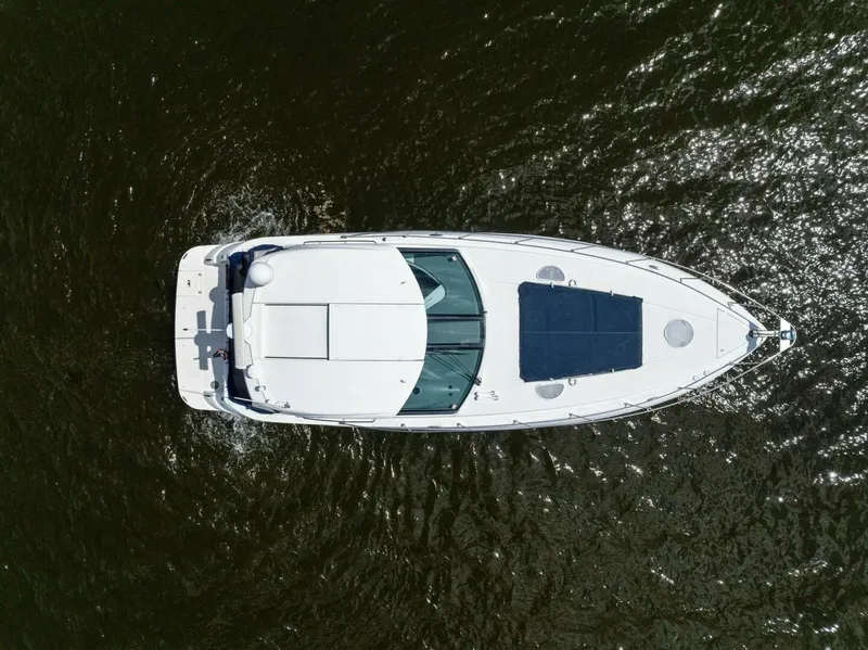 Slide: The Image of 2007 Cruisers 390 Express Cruiser 'Bay Burns' - 5626757