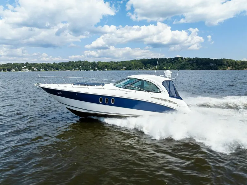 Slide: The Image of 2007 Cruisers 390 Express Cruiser 'Bay Burns' - 5626755