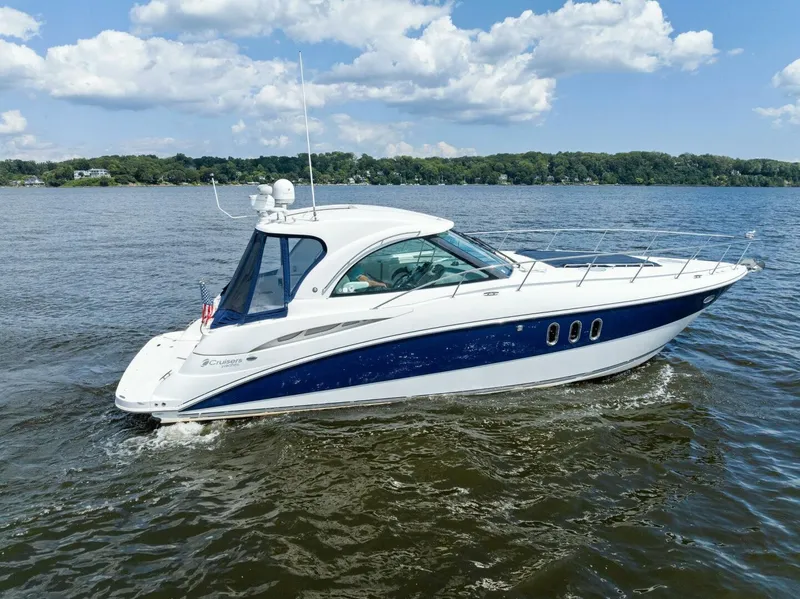 Slide: The Image of 2007 Cruisers 390 Express Cruiser 'Bay Burns' - 5626761