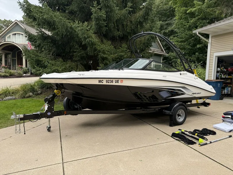 Slide: The Image of Yamaha AR190 2018 - 5625643