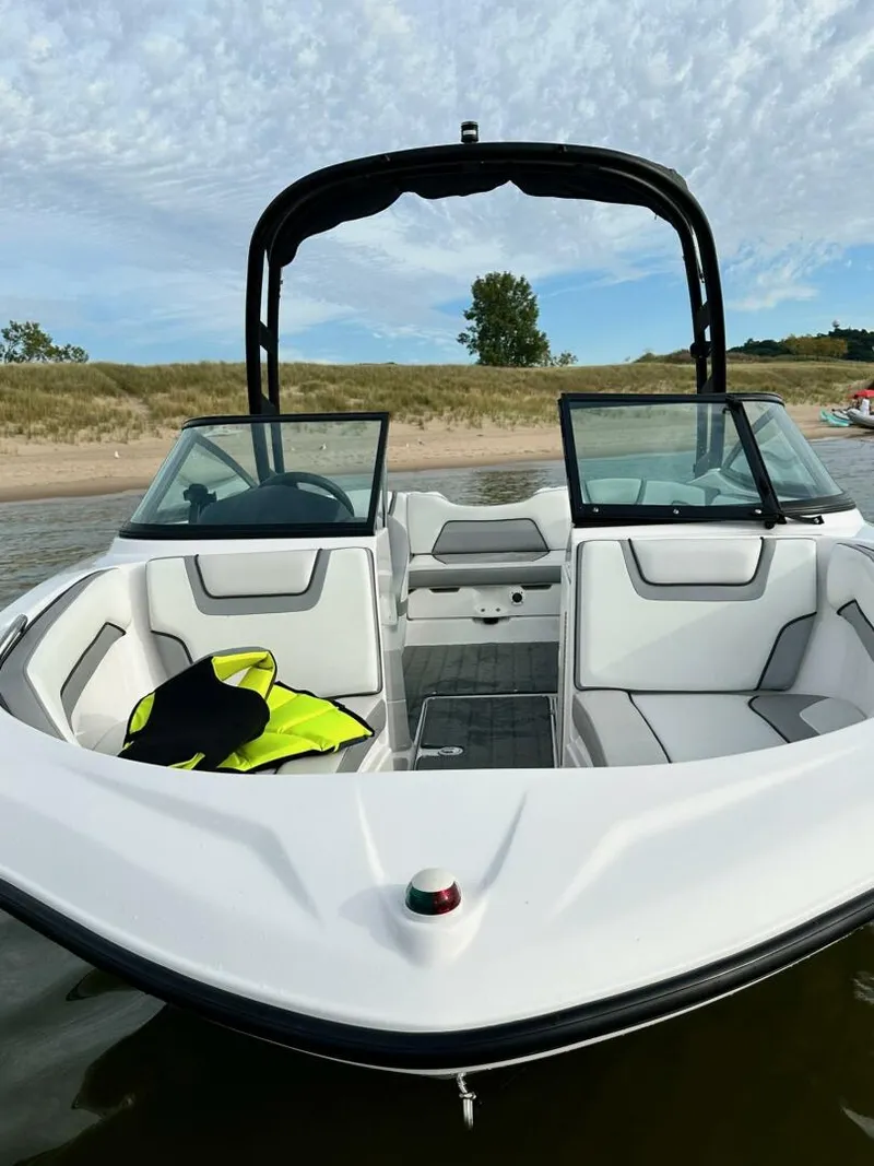 Slide: The Image of Yamaha AR190 2018 - 5625653