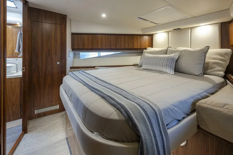 Slide: The Image of Riviera 4800 2018 - 5633019