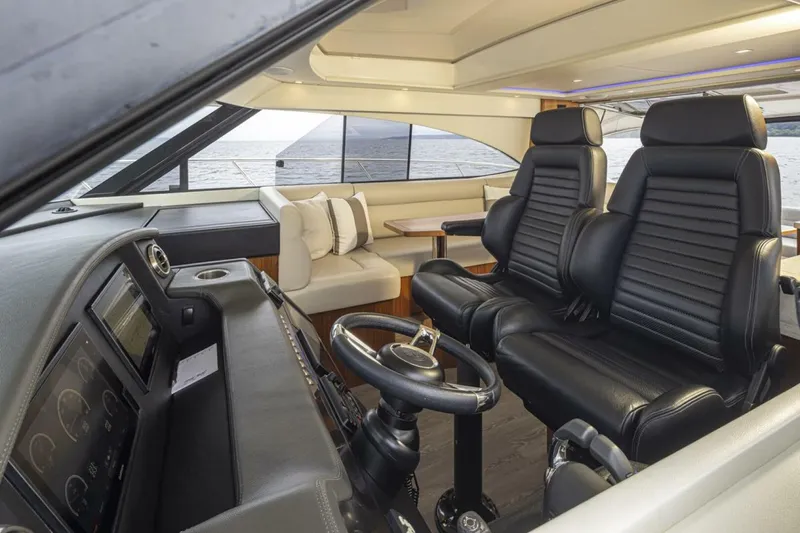 Slide: The Image of Riviera 4800 2018 - 5633001