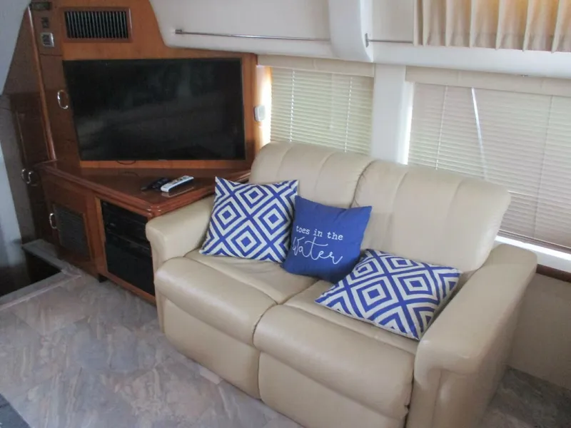 Slide: The Image of Carver Yachts 46 2006 - 5626811