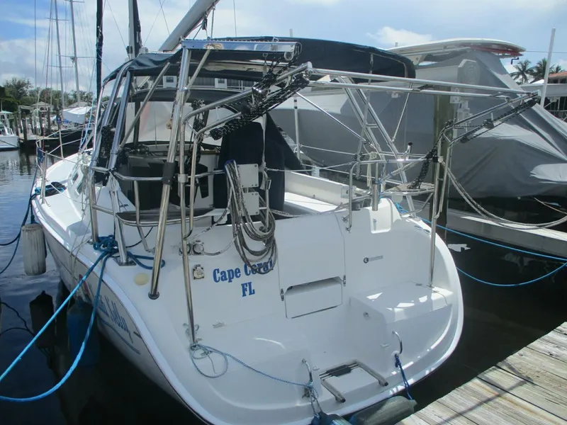 Slide: The Image of Hunter 35 2003 - 5638919