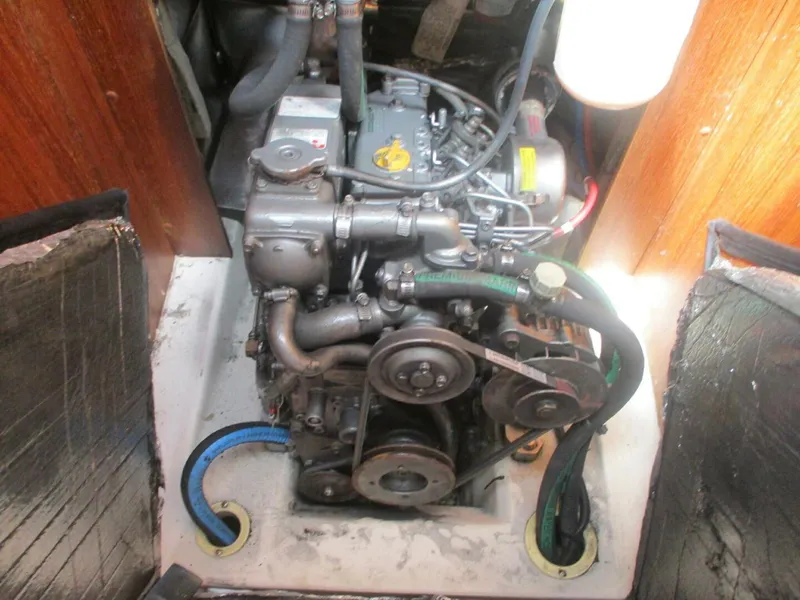 Slide: The Image of Hunter 35 2003 - 5638934