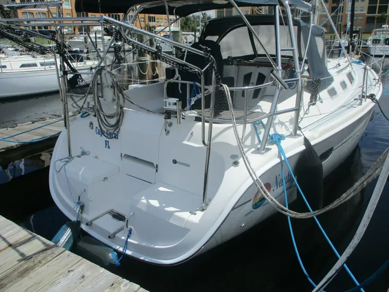 Slide: The Image of Hunter 35 2003 - 5638920