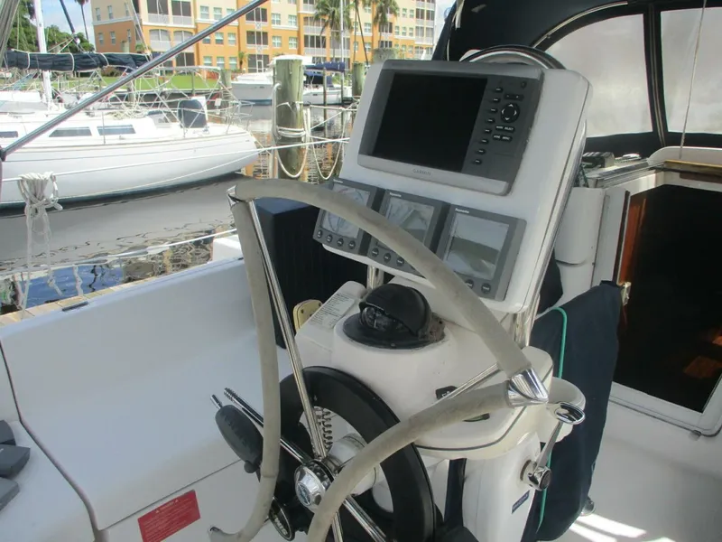 Slide: The Image of Hunter 35 2003 - 5638938