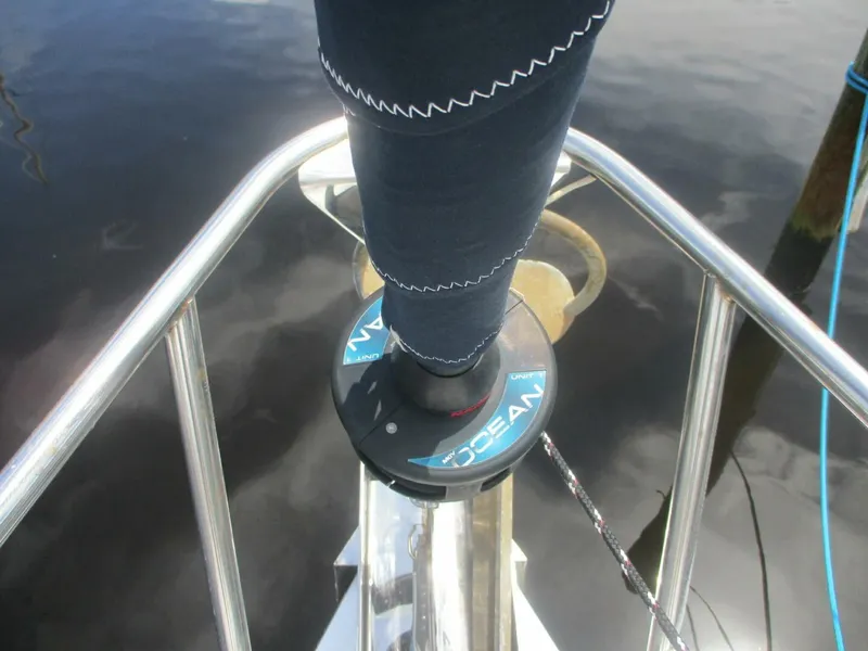 Slide: The Image of Hunter 35 2003 - 5638940