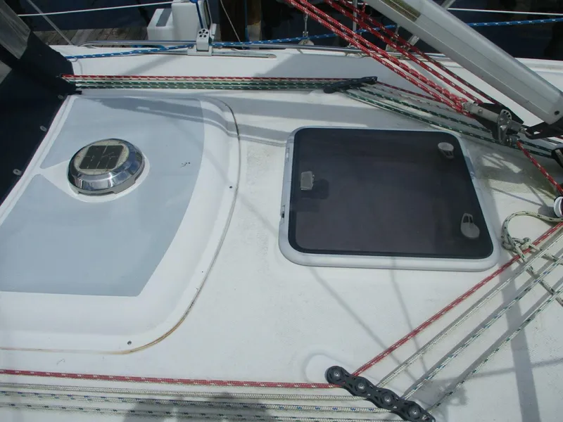 Slide: The Image of Hunter 35 2003 - 5638942