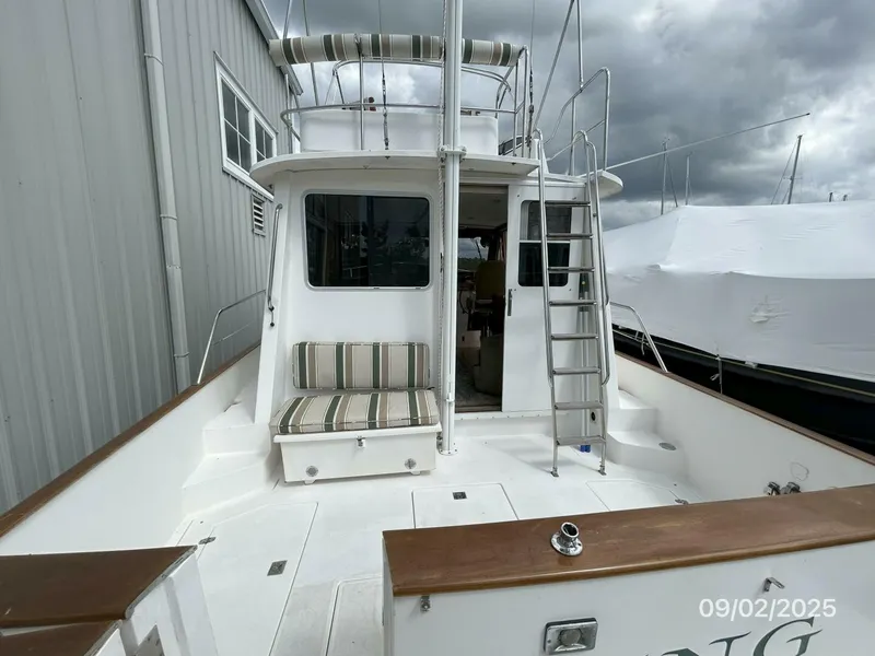 Slide: The Image of 40' Legacy cockpit forward - 5629542