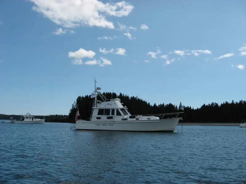 Slide: The Image of 40' Legacy starboard profile - 5672822