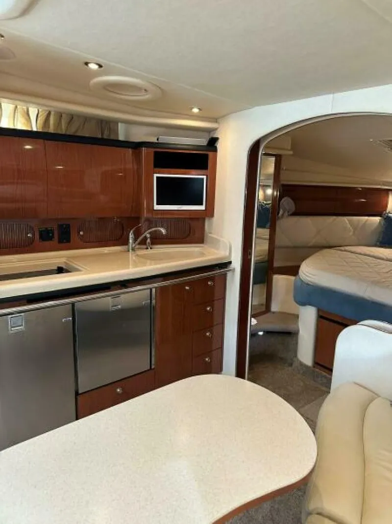 Slide: The Image of Sea Ray 360 Sundancer 2002 - 5628402