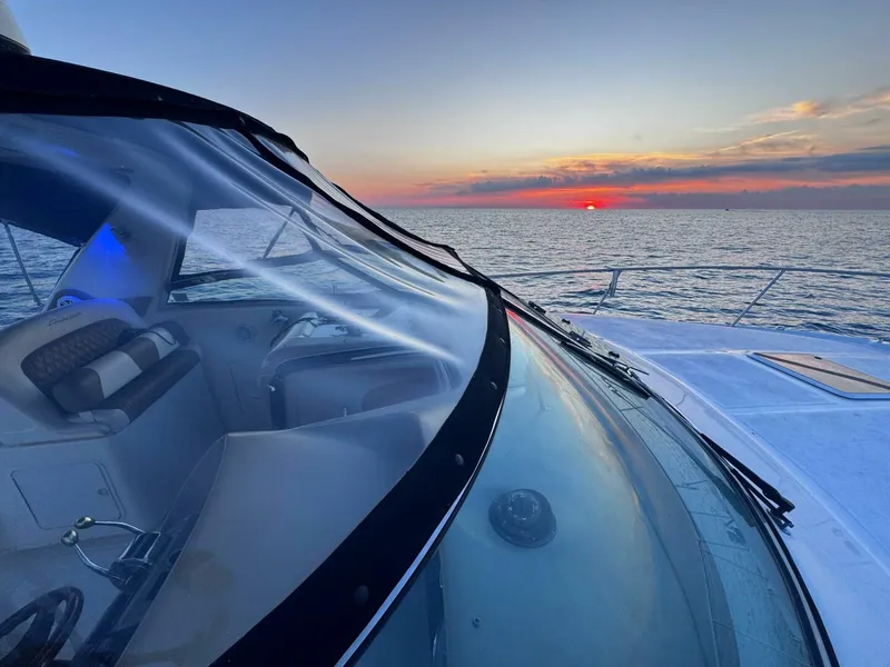 Slide: The Image of Sea Ray 340 Amberjack 2001 - 5628616