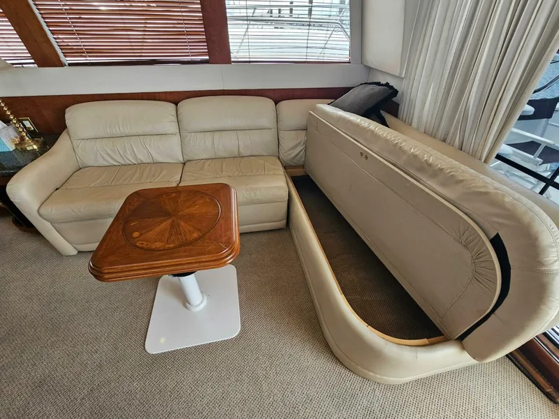 Slide: The Image of Carver 530 Voyager Pilothouse 1999 - 5628867