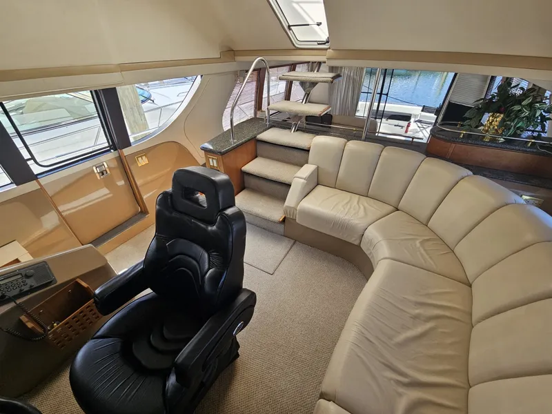 Slide: The Image of Carver Yachts 530 Voyager 1999 - 6053027