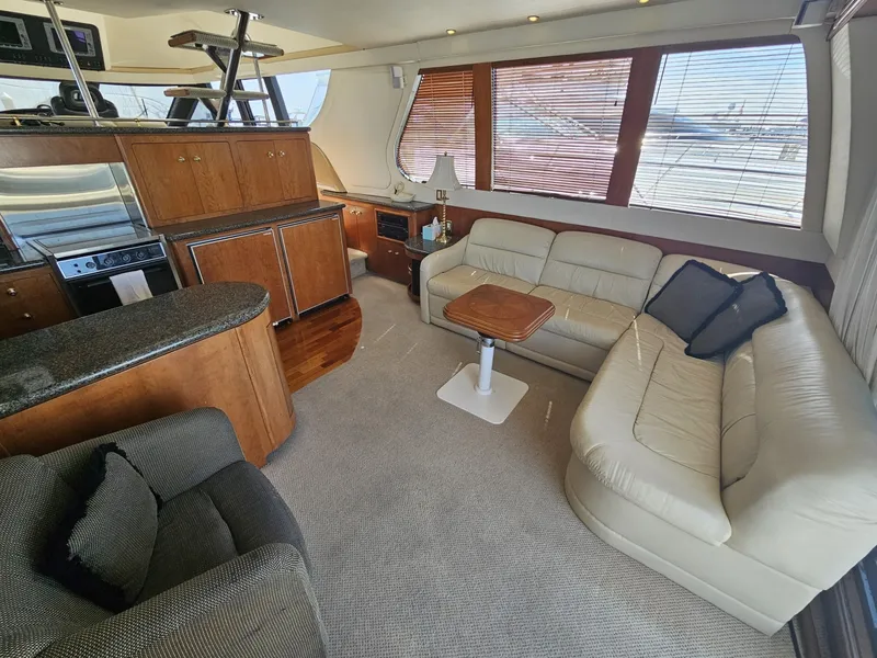 Slide: The Image of Carver Yachts 530 Voyager 1999 - 6053018