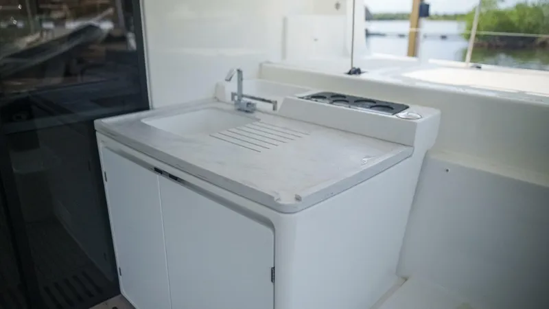 Slide: The Image of Lagoon 51 2024 - 5630936