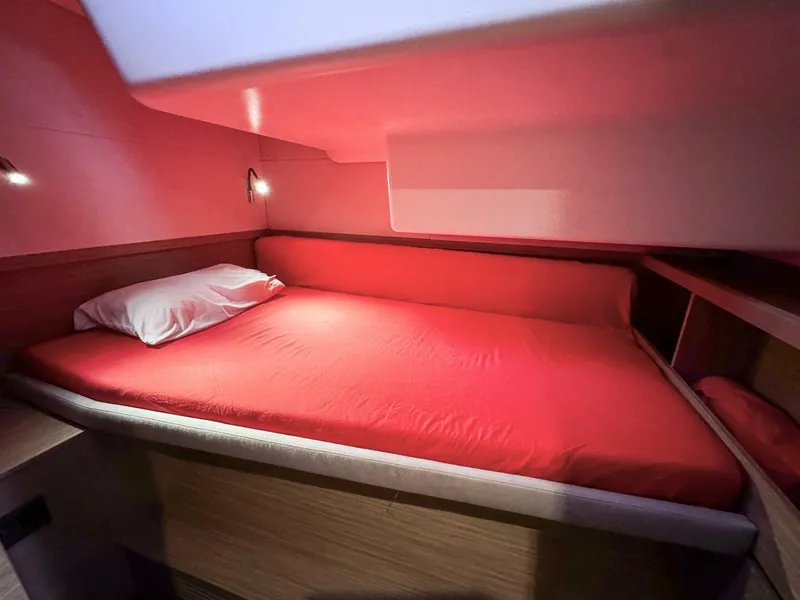 Slide: The Image of Lagoon 51 2024 - 5630962