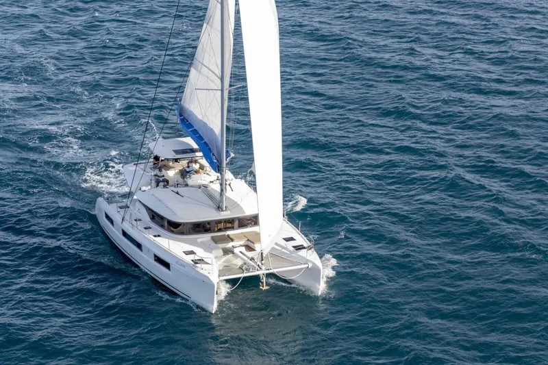 Slide: The Image of Lagoon 51 2024 - 5630978