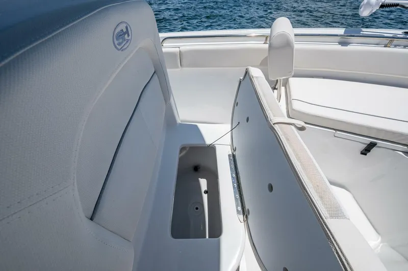 Slide: The Image of Sea Hunt 239 SE 2024 - 5629127