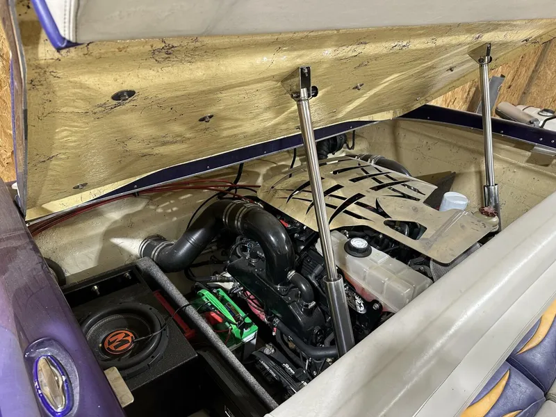 Slide: The Image of Eliminator 26 2005 - 5629621