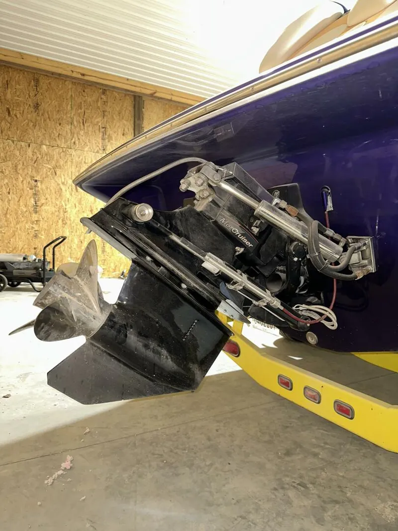 Slide: The Image of Eliminator 26 2005 - 5629751