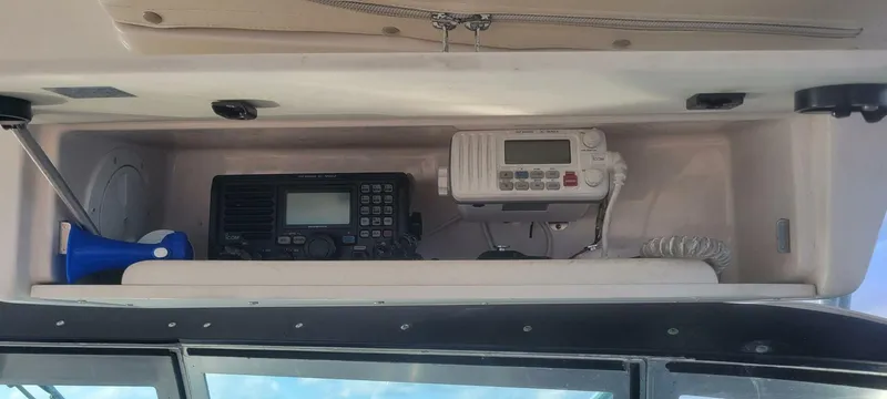 Slide: The Image of Pursuit 3400 Offshore 2004 - 5629832