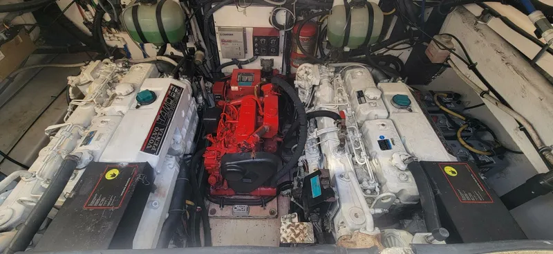Slide: The Image of Pursuit 3400 Offshore 2004 - 5629850