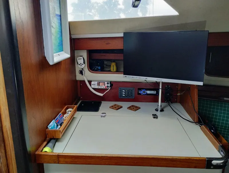 Slide: The Image of C&C Landfall 35 1981 - 5630684