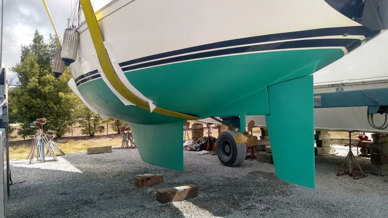 Slide: The Image of C&C Landfall 35 1981 - 5630703