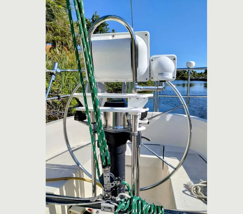 Slide: The Image of C&C Landfall 35 1981 - 5630657