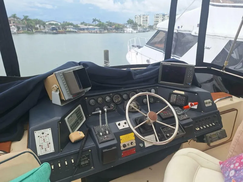 Slide: The Image of Sea Ray 41 1986 - 5631114