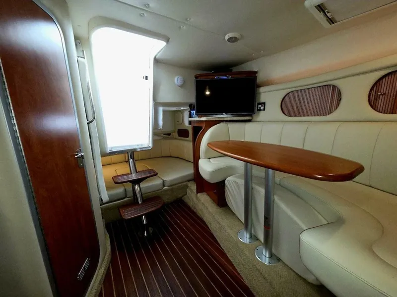 Slide: The Image of Rinker 320 Express 2007 - 5631370