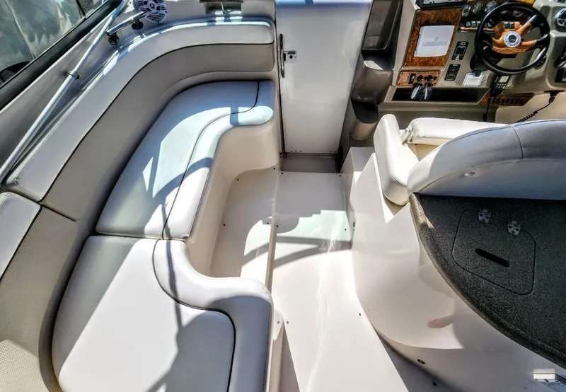 Slide: The Image of Rinker 320 Express 2007 - 5631354