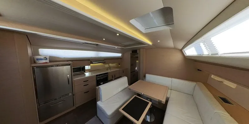 Slide: The Image of Jeanneau 54 2020 - 5632329