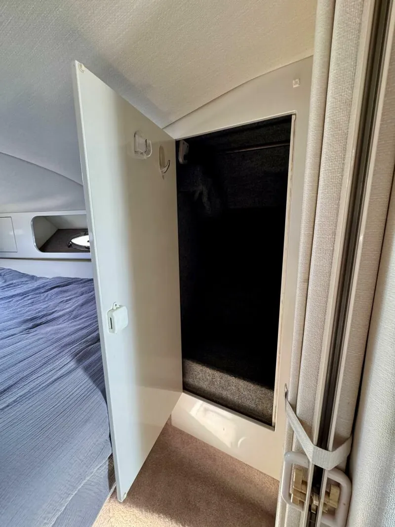 Slide: The Image of Wellcraft 45 Excalibur 1996 - 5632835