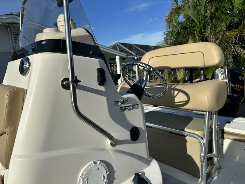 Slide: The Image of NauticStar 2140 Sport Shallow Bay 2020 - 5638539
