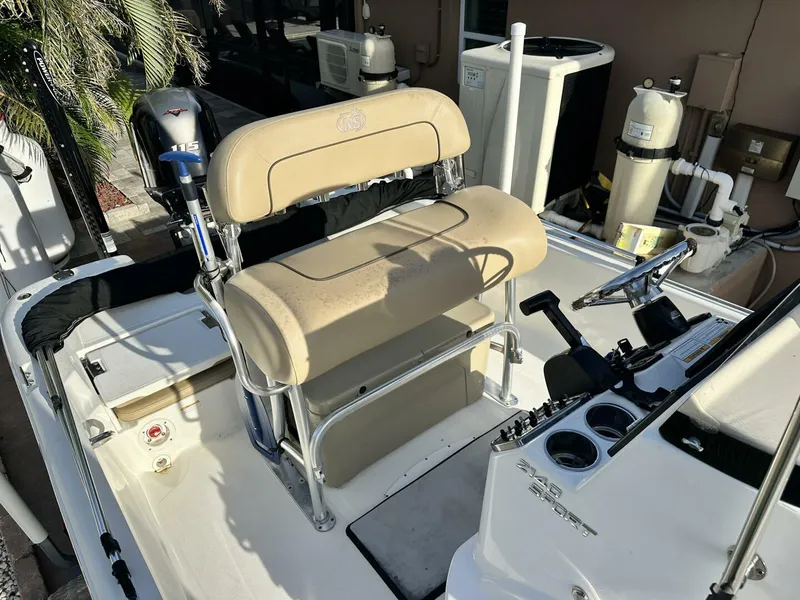 Slide: The Image of NauticStar 2140 Sport Shallow Bay 2020 - 5638543