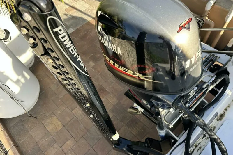 Slide: The Image of NauticStar 2140 Sport Shallow Bay 2020 - 7517025