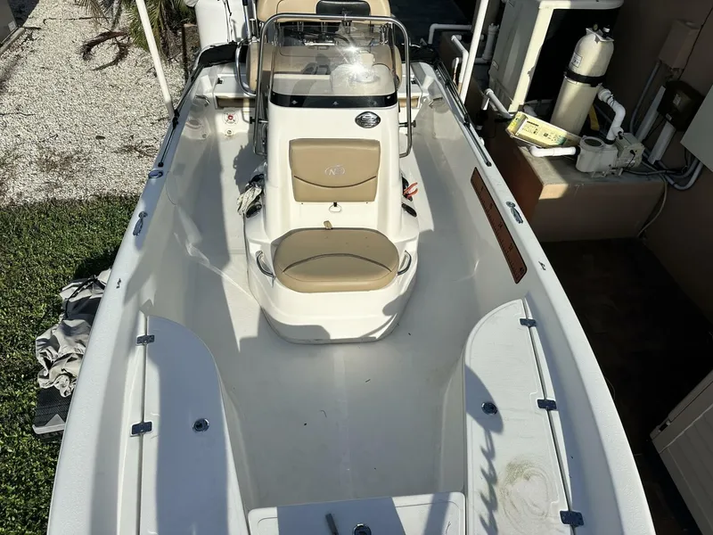 Slide: The Image of NauticStar 2140 Sport Shallow Bay 2020 - 5638546