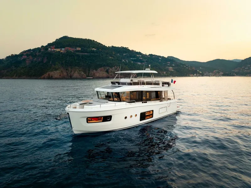 Slide: The Image of Beneteau Swift Trawler 54 2026 - 5633263
