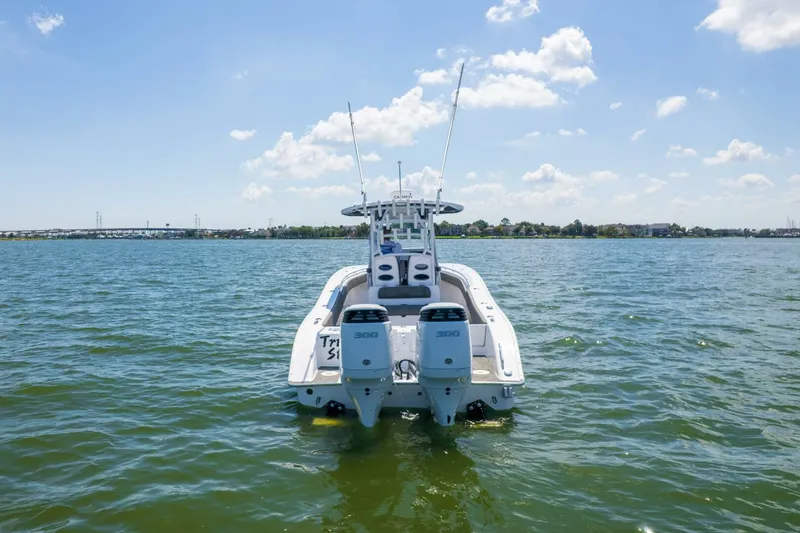 Slide: The Image of 2022 Cape Horn 31 T - 5633488