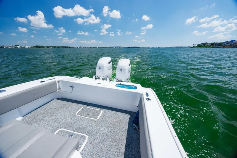 Slide: The Image of 2022 Cape Horn 31 T - 5633482