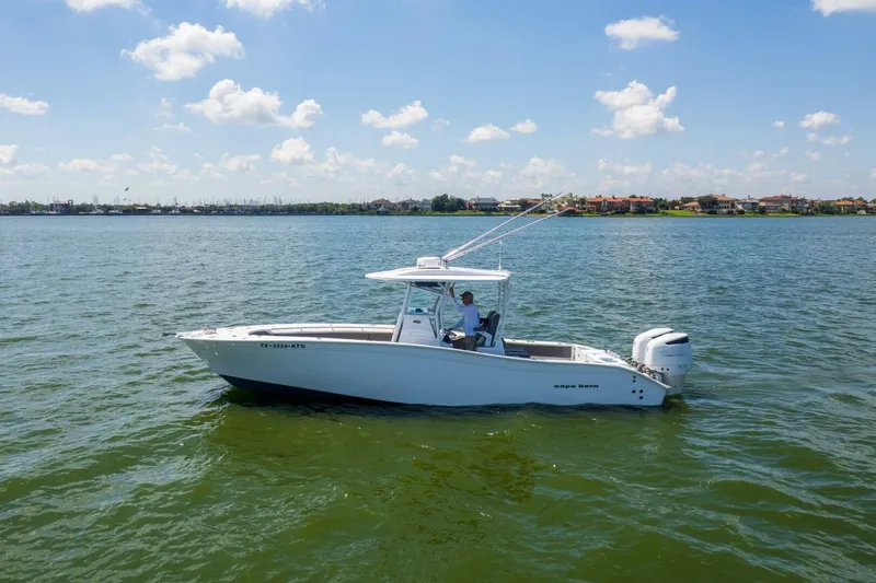 Slide: The Image of 2022 Cape Horn 31 T - 5633483