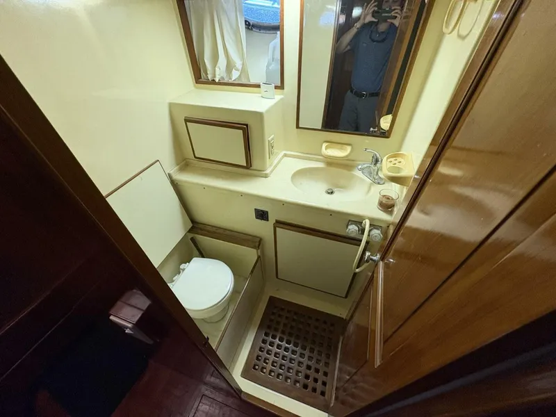 Slide: The Image of Aquarius 45 1988 - 5634601