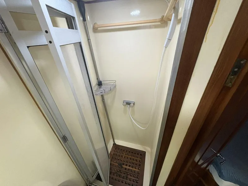 Slide: The Image of Aquarius 45 1988 - 5634612