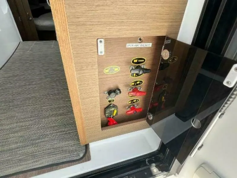 Slide: The Image of Jeanneau NC 895 2020 - 5634898